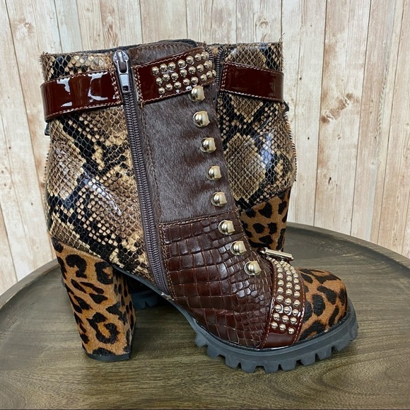 Jeffrey Campbell Lilith Animal Print Combat Lace Up Heeled Boots Size 8.5 Women - Picture 7 of 13